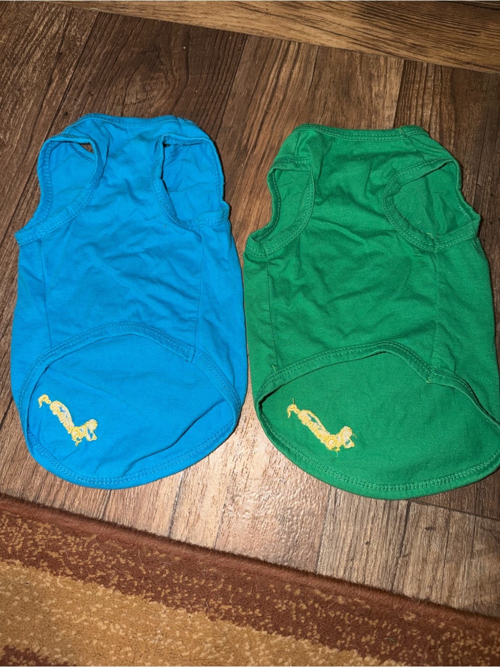 Dog shirts - Picture 2 of 3